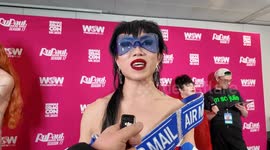 Drag Queens at this years RuPaul#s Dragcon talk about their best memories of The Vivienne