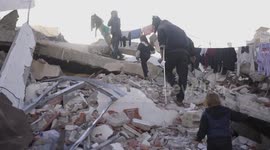 Cold weather, rain add to Gazan people's woes