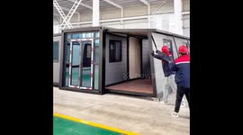 Foldable Chinese house assembled in minutes