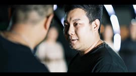 Angelic portrait surprises groom at a Chinese wedding