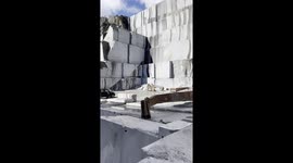 Amazing granite pulled over