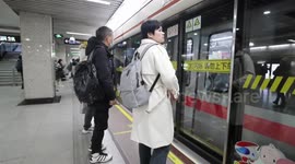 China: Shares of Chinese developer Vanke plummet 7.8% after CEO reportedly detained