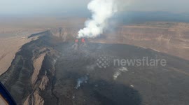 US: Aerial Views Capture Lava Vents and Vital Research at Halemaʻumaʻu