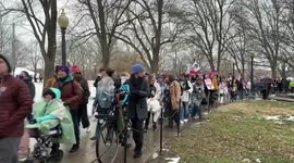 US: Hundreds of people take to the streets in Washington to protest against Trump