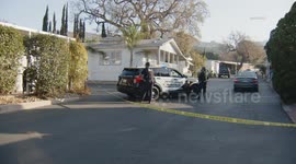 US, Los Angeles: Simi Valley Shots Fired Suspect Barricaded Inside Home