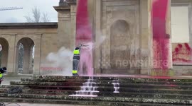Spain: Monument to the Fallen in Pamplona appears with graffiti alluding to fascism and in favour of its demolition.
