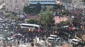 Released Palestinian Prisoners Greeted with Cheers and Flags in Ramallah