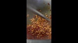 Enjoy packed meals on China's high-speed trains