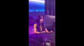 The 2025 Taipei Game Show kicked off on January 23, with ROG (Republic of Gamers) inviting Lee Da-hye to the stage. She teamed up with players to compete in games like KartRider and a 3x3 puzzle challenge.