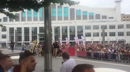 Fans queue up for X Factor auditions