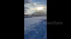 Canada: Heavy snowfall creates large snowdrifts overnight