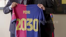 Barcelona midfielder Pedri signs long-term extension