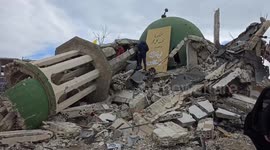 Lebanese villagers defy Israeli withdrawal delays, push to reclaim occupied lands