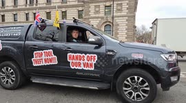 Tradesmen circle Parliament Square in protest against rise in tool theft