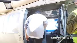 Israel: Ofer Calderon flies to his family in an Air Force helicopter