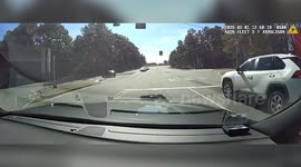 US: Armed Robbery Suspect’s Vehicle Flips in Dramatic Police Chase in Atlanta