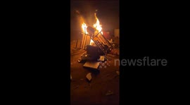 Israeli soldiers burn everything before withdrawing from the Netzarim Corridor