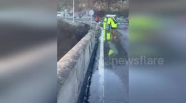Spain: Snowplow Crashes into River After Falling 15 Meters in Puente la Reina de Jaca