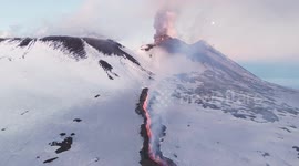 Footage shows stunning lava flows from an erupting Mount Etna