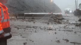 US, Los Angeles: Pacific Palisades LAFD Member Swept Off PCH by Mudflow Is Safe