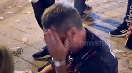 Tourist smashes his face after tripping on notoriously bad pavements in Thailand