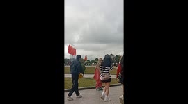 Sackman Prank Shocks Young Boy – Hilarious Reaction Caught on Camera!