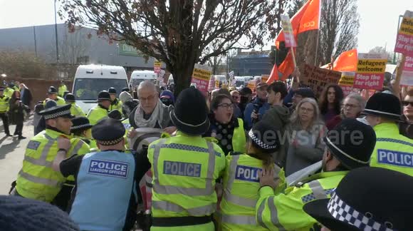 Scuffles in Nuneaton as Britain First counter-protesters clash with police
