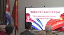 Cuba: Chinese Air Force representatives visit Cuban veteran pilots in Havana
