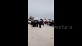 Syria: A column of people from the eastern countryside of Deir ez-Zor leaves the Arisha camp in the southern countryside of Hasakah towards the cities of Mahkan, Al-Ashara and Al-Kuriya