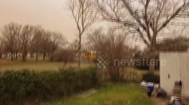 US: Dust Storm Sweeping Across Texas