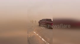 US: Desert Winds Chaos: Fire Chief Warns of Zero Visibility and Crashes in New Mexico