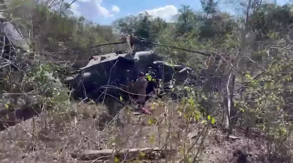 US army helicopter crash lands in Honduras - Buy, Sell or Upload Video ...