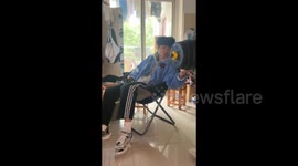 China: The Dumbbell Was Too Heavy