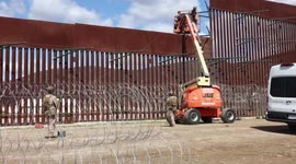 US: U.S. Marines Bolster Border Security with Razor Wire