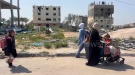 Gazans return to roads in displacement amid renewed Israeli bombardments