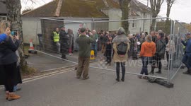 Tree protest, founder of Lawyers for Nature Paul Powlesland, challenges arrest threat succesfully, Falmouth UK