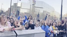 Alex Warren A lively crowd eagerly awaits Alex Warren's live performance at Warren Street Station, buzzing with anticipation for the pop sensation