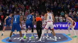 Efes cruise past Baskonia 92-76 in Euroleague