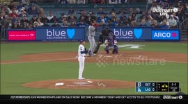 Betts hits walk-off 3-run homer as Dodgers clinch first 4-0 start since 1981