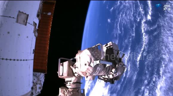 China: Riveting view of Earth captured from China's space station - Buy ...