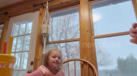 Girl’s heartwarming reaction to cookie test in Michigan, USA