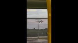Aviation fans capture epic Airbus A330 landing from Sydney airport transfer bus