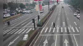 China: Lucky Motorcycle Overturned a Truck Without Even Touching It