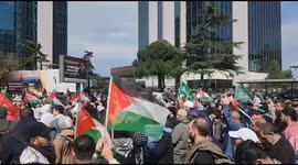 Türkiye: Thousands of protesters gathered today near the Israeli consulate in Istanbul, Turkey, in solidarity with Gaza