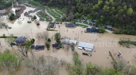 US: Drone Footage Shows Flood Dangers in Frankfort