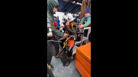 Deep sea welder prepares for decompression chamber in Seattle, USA