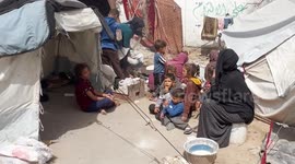 Palestine: Gazans forced to live among garbage heaps: 