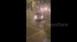 Argentina: A driver ran over a police officer and dragged him on the hood for six blocks