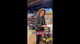 TikToker confronts elderly woman over shocking cellulite remark