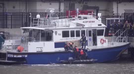 US: Helicopter crashes into Hudson River in New York City, killing all 6 passengers